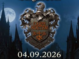 Plakat zur „In Extremo BurgenTour“ am 4. September 2026 auf der Festung Kufstein. Das Motiv zeigt ein Wappen vor einer nächtlichen Burgkulisse mit Vollmond.