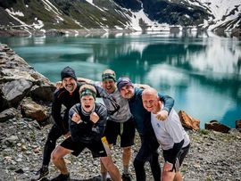 Teilnehmer am Speichersee beim Xletix im Kühtai