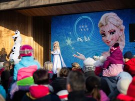 Eiskönigin und Olaf zu Besuch bei Reutte on Ice