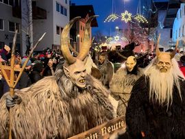 Reuttner Teufel beim Umzug