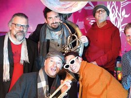 Helga Plankensteiner mit Band