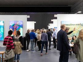 Besucher auf der ART Innsbruck