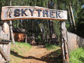 Der Eingang zum Hochseilgarten Skytrek 