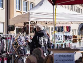 Ein Stand in der Stadt