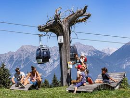 Entspannte Familien auf der Rangger Alm