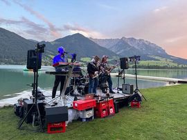Liveband beim Sommernachtstraum in Kaiserwinkl