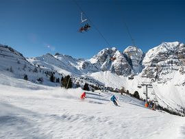  Familie Ski fahren Schlick 2000 Spass Schnee auf freizeit-tirol.at