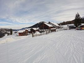 Berglandschaft im Winter am Sattelberg