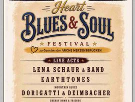 Plakat für das „Heart Blues & Soul Festival“ am 29. und 30. August 2026 bei der Coffee Bar Dez am Parkplatz Innsbruck. Das Festival findet zugunsten der Arche Herzensbrücken statt und bietet Live-Musik von mehreren Künstlern und Bands, darunter Lena Schaur & Band, Earthtones, Dorigatti & Deimbacher, Gail Anderson & Red Sonya sowie Andy M. Veit.