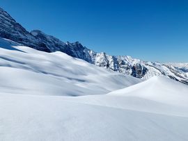 Skitour Kleiner Kaserer Gipfel, tief verschneiter Hang