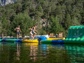 Bergsee mit Splash Track bei der Area 47