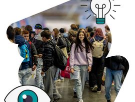 Jugendliche bei der Berufs- und Bildungsmesse
