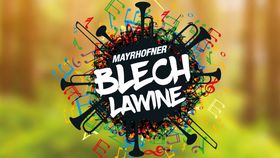 Kreisrunde Textgrafik mit verschwommenem Waldhintergrund