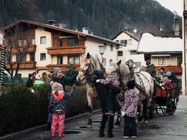 Kinder am Zeller Weihnachtsmarkt