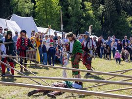 Mittelalterlicher Umzug in Tirol