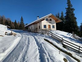 Hütte am Weg zur Rötenspitze Winter