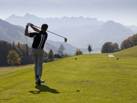 Golf spielen im Tourismusverband Kaiserwinkl in Tirol - freizeit-tirol.at