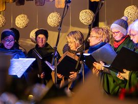 Chor beim Schwazer Weihnachtsmarkt
