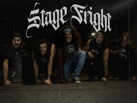 Bandfoto "Stage Fright"