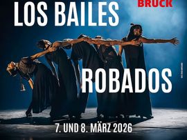 Tänzer auf Bühne und Text