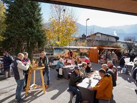 Marktstände Martinimarkt im Freien