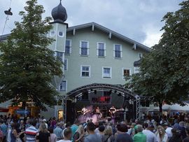 Menschenmenge in der Stadt