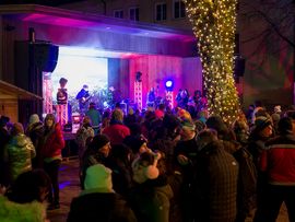 Bühnenshow beim Maschgerer Treffen in Reutte