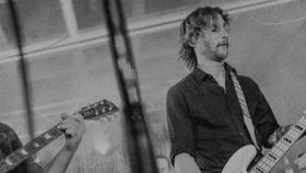 schwarz-weißes Bild mit Rockband