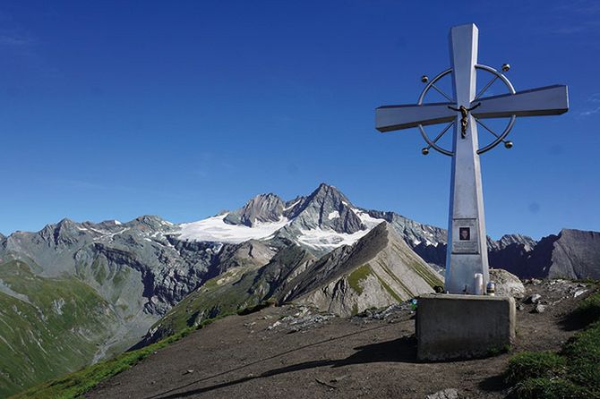 Berg, Gipfelkreuz