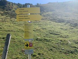 Beschilderung Naviser Sunnseiten Trail